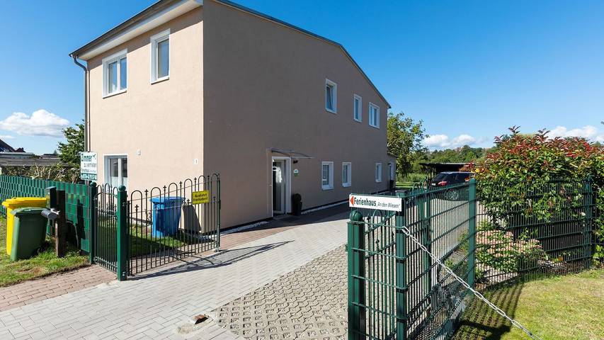 Ferienhaus für 8 Personen, mit Terrasse und Garten in Kröpelin