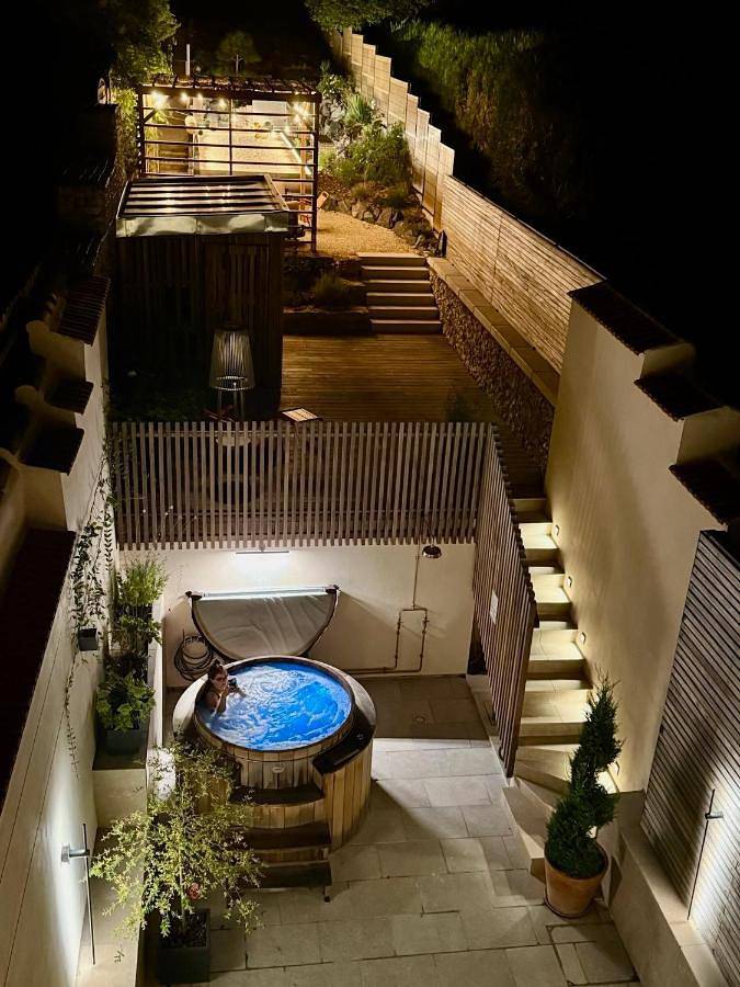 Location de vacances pour 6 personnes, avec Jacuzzi ainsi que Terrasse et Jardin dans Dommartemont