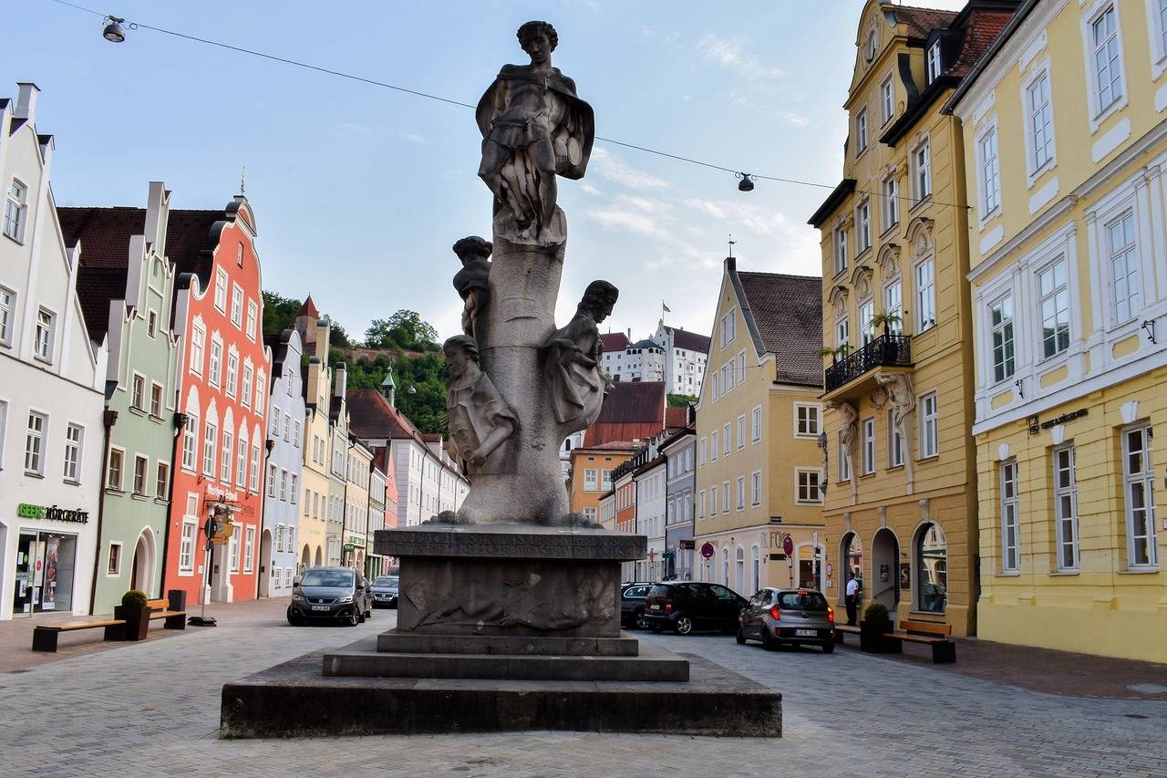 Ferienwohnung am Regierungsplatz - Premium Ferienwohnung in Landshut, Ostbayern