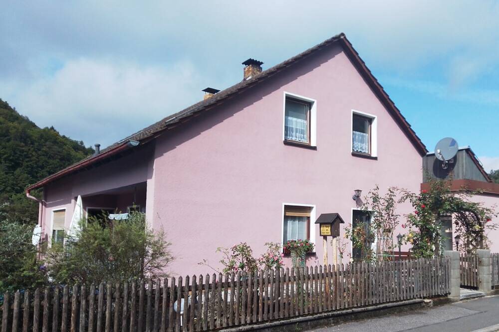 Ganze Wohnung, Ferienwohnung Böhrer im schönen Leinleitertal in Heiligenstadt, Fränkische Schweiz