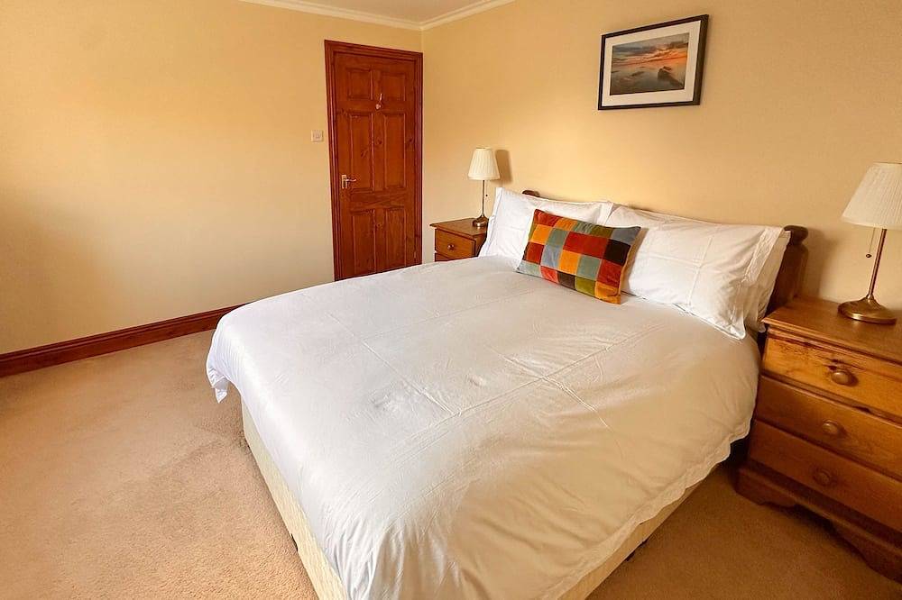 A cosy stone cottage with stunning views, village charm, and adventure at your doorstep in Reeth, Yorkshire Dales National Park