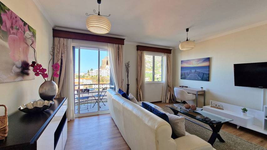 Ferienwohnung für 4 Personen, mit Balkon und Meerblick - 1