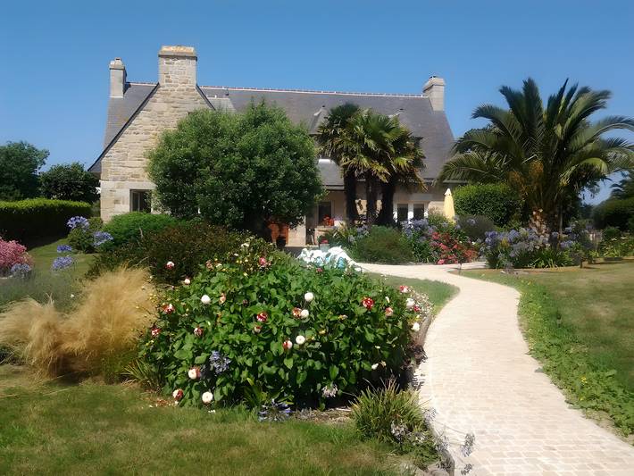 Location de vacances pour 2 personnes, avec jardin dans Ploumanac'h - 2