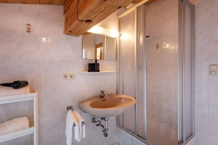 Hütte für 8 Personen, mit Haustier in Söll