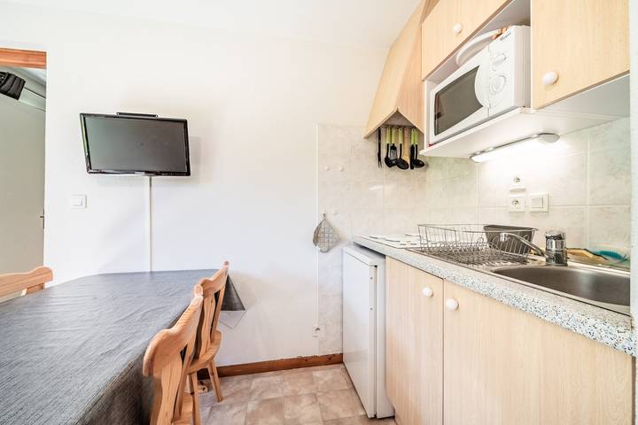 Entire apartment, “Montagne Front De Neige” Apartment with Mountain View and Balcony in Thollon-les-Mémises, Thonon-les-Bains region