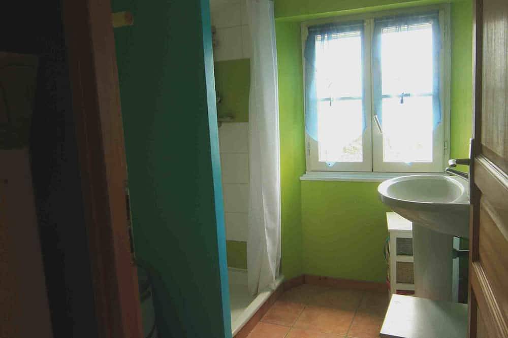 Chambre chez l'habitant in Théza, Côte méditerranéenne (France)