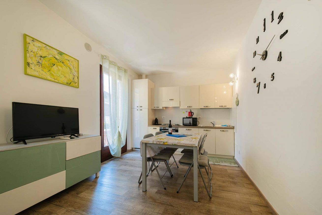 Ganze Wohnung, Apartmentsgarda - Residenza Emanuele in Torri del Benaco, Gardasee-Berge