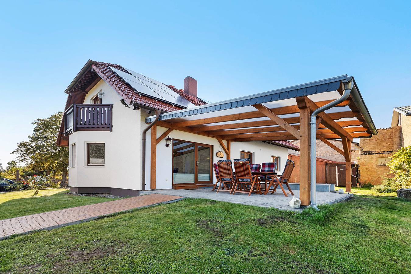 Appartement entier, Appartement 'Am Gallowayhof' avec terrasse privée, jardin privé et Wi-Fi in Lac de l'Ucker supérieur, Uckermark