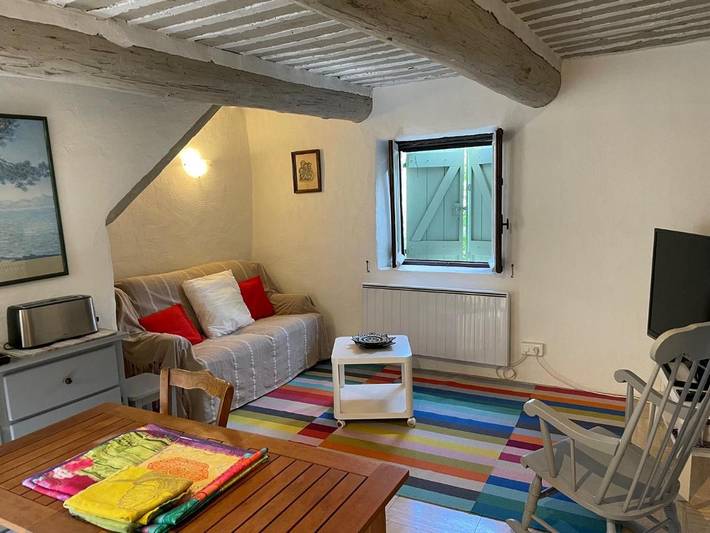 Location de vacances pour 2 personnes, avec balcon et vue à Cabrières-d'Avignon