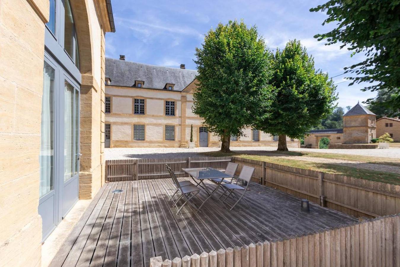 Apartamento entero, Apartamento cómodo en Cons-la-Grandville, terraza, aparcamiento in Cons-la-Grandville, Meurthe y Mosela