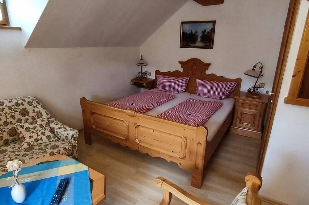 Doppelzimmer , Dusche, Wc, 1 Aufb. Mgl. - Berggasthaus Schöne Aussicht in Klingenthal, Chemnitz (region)
