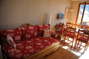 Gîte pour 6 personnes, avec balcon à Montgellafrey