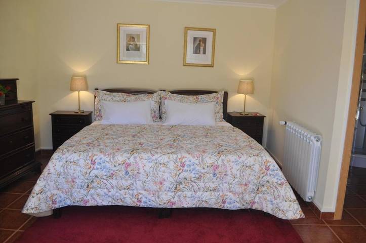 Location de vacances pour 3 personnes, avec jardin ainsi que piscine et vue à Valpaços - 3