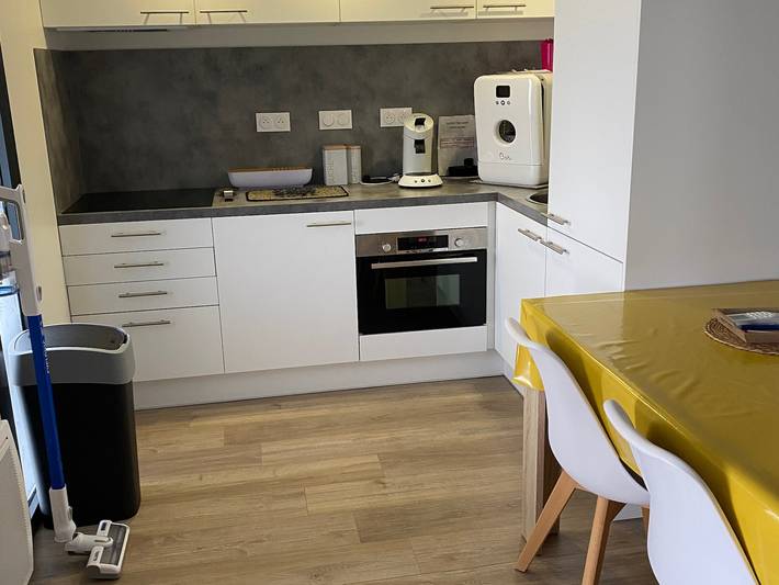 Gîte pour 4 personnes, avec piscine ainsi que jardin et terrasse dans Lac de Jouarrès - 3