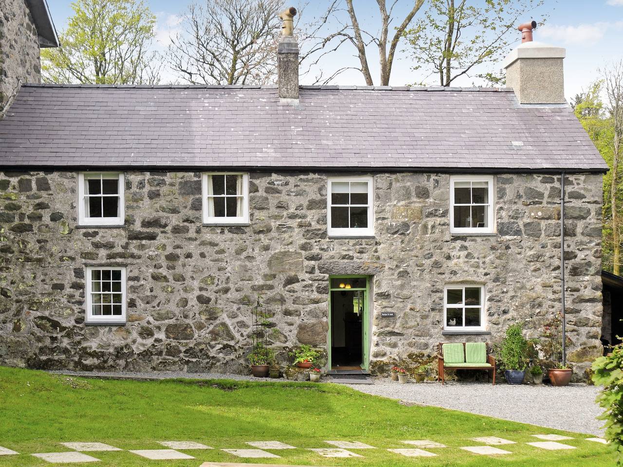 Bwthyn yr Ardd-Qc1198 in Criccieth, Gwynedd