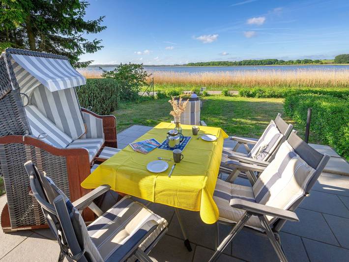 Ferienhaus für 4 Personen, mit Ausblick und Terrasse sowie Garten und Seeblick in Sellin