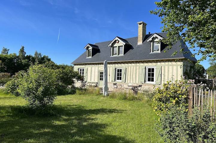 Location de vacances pour 6 personnes, avec jardin à Fiquefleur-Équainville