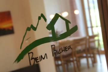 Ferienwohnung für 6 Personen, mit Garten und Ausblick in Grabenstätt