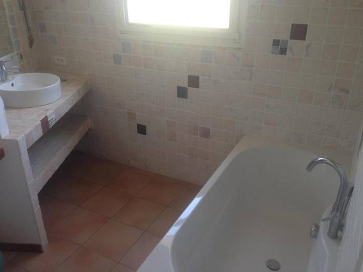 Location de vacances pour 6 personnes, avec piscine et terrasse à Valergues - 3