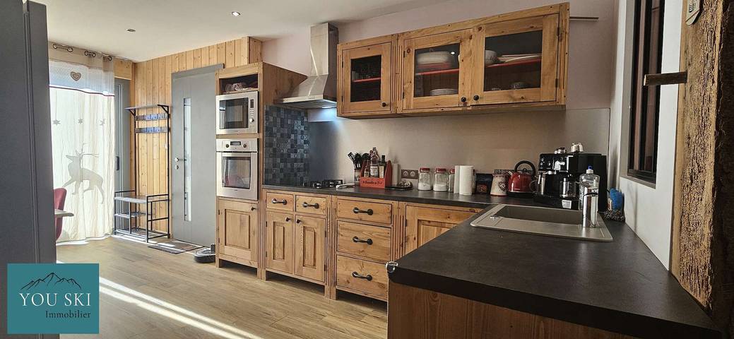Apartamento vacacional entero, Charming T2 on the ground floor of a typical mountain chalet in Saint-Sorlin-d'Arves, Región de Saint-Jean-de-Maurienne