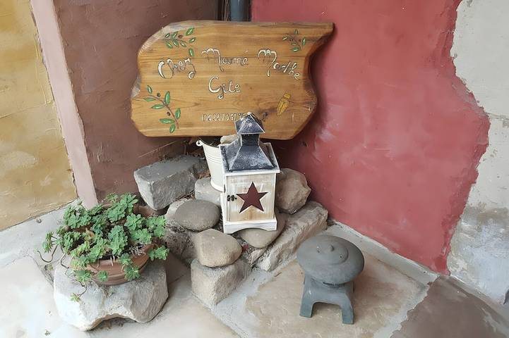 Gîte pour 2 personnes, avec piscine ainsi que terrasse et jardin à Vallon-Pont-d'Arc