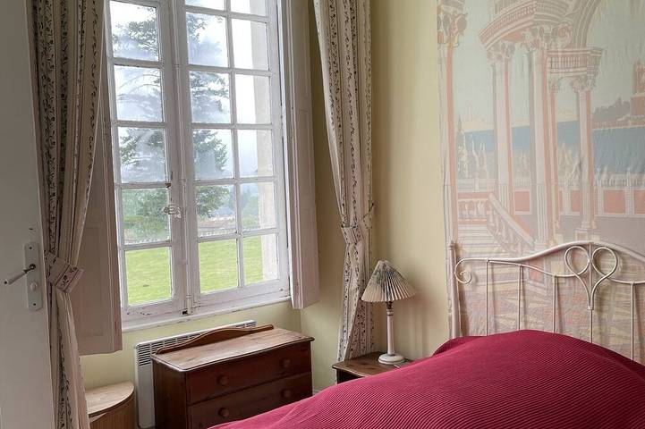 Gîte pour 4 personnes, avec piscine ainsi que jacuzzi et jardin à Charras (homonymie) - 3