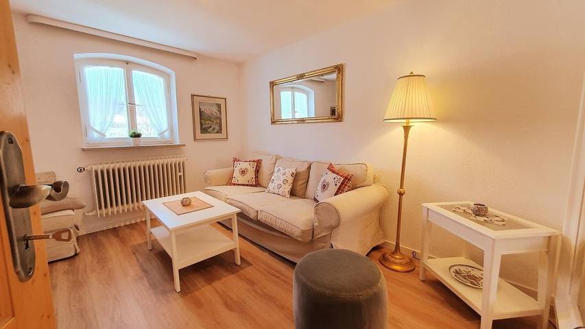 Ferienwohnung für 4 Personen, mit Balkon und Ausblick im Mittenwald - 2