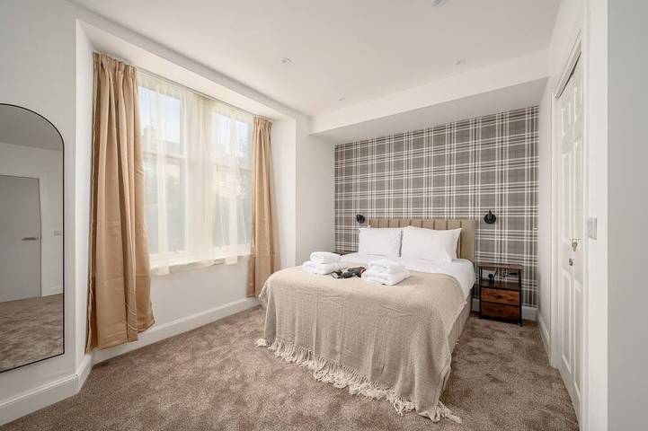 Bed and breakfast for 2 people in Edinburgh