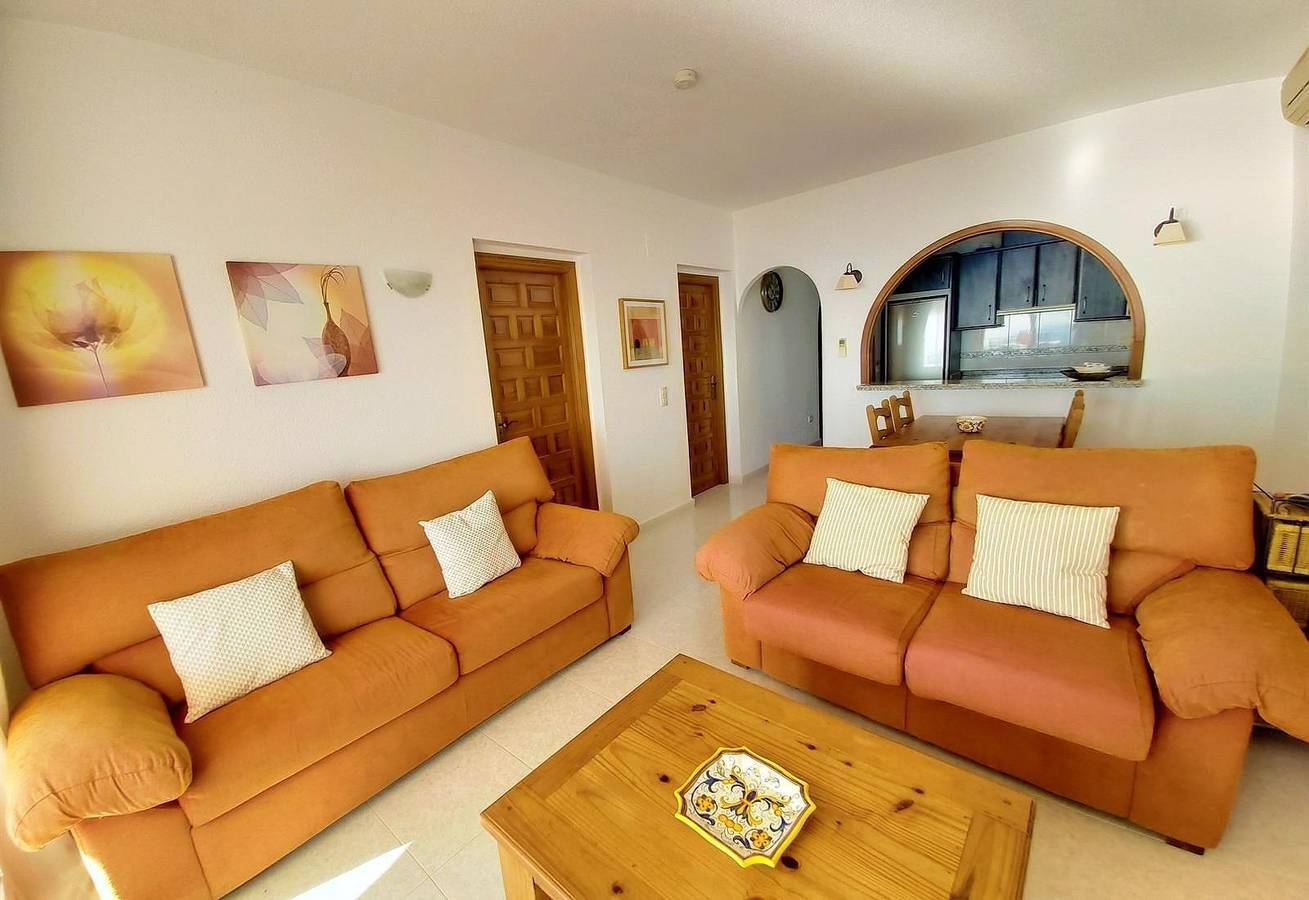 Apartamento entero, Admite mascotas Apartamento Casa Panorama con vistas al mar, piscina in Benitachell, Costa Blanca