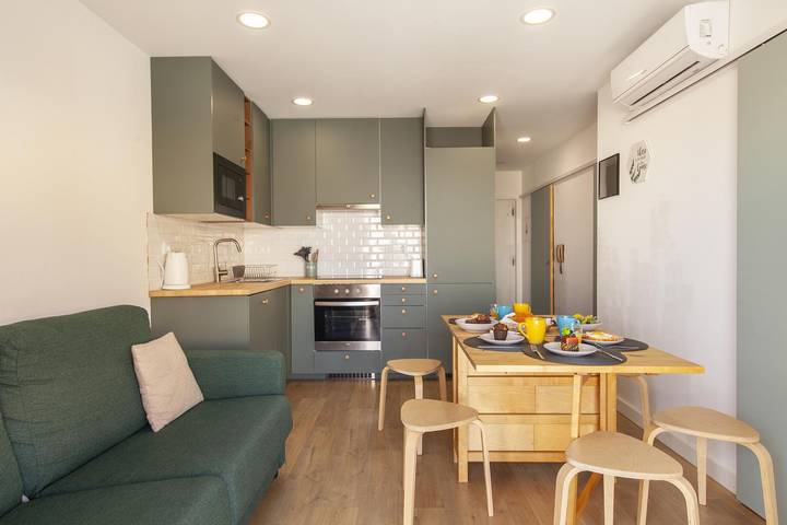 Apartamento entero, Apartamento de vacaciones para 4 personas con balcón in Alvor, Distrito de Faro