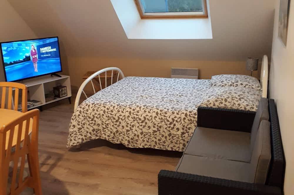 Appartement entier, Studio au calme à l'étage et avec escalier pentu in Colleville-Montgomery, Région de Caen