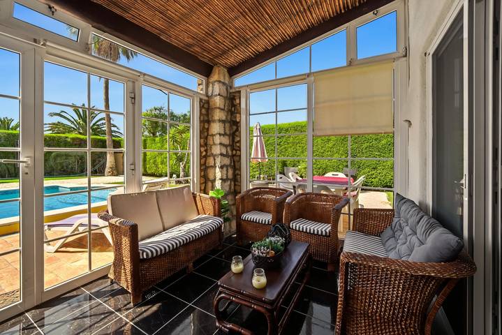 Holiday Home 'Vivenda Romana - By Staywise' with Private Pool, Wi-Fi and Air Conditioning in Santa Maria, São Gonçalo de Lagos