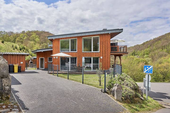 Ganze Wohnung, Neu - Renovierte Ferienwohnung Mila (Eg) direkt am See - ankommen und wohlfühlen in Rieden (Eifel), Osteifel