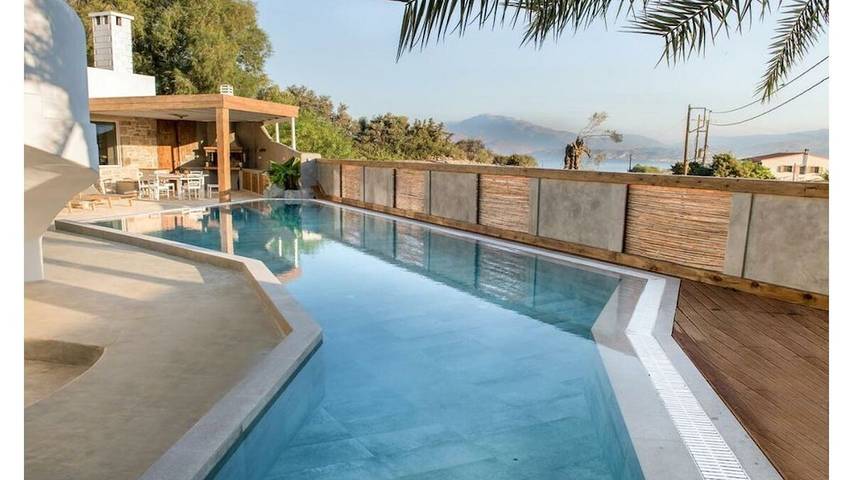 Location de vacances pour 8 personnes, avec terrasse dans Matala