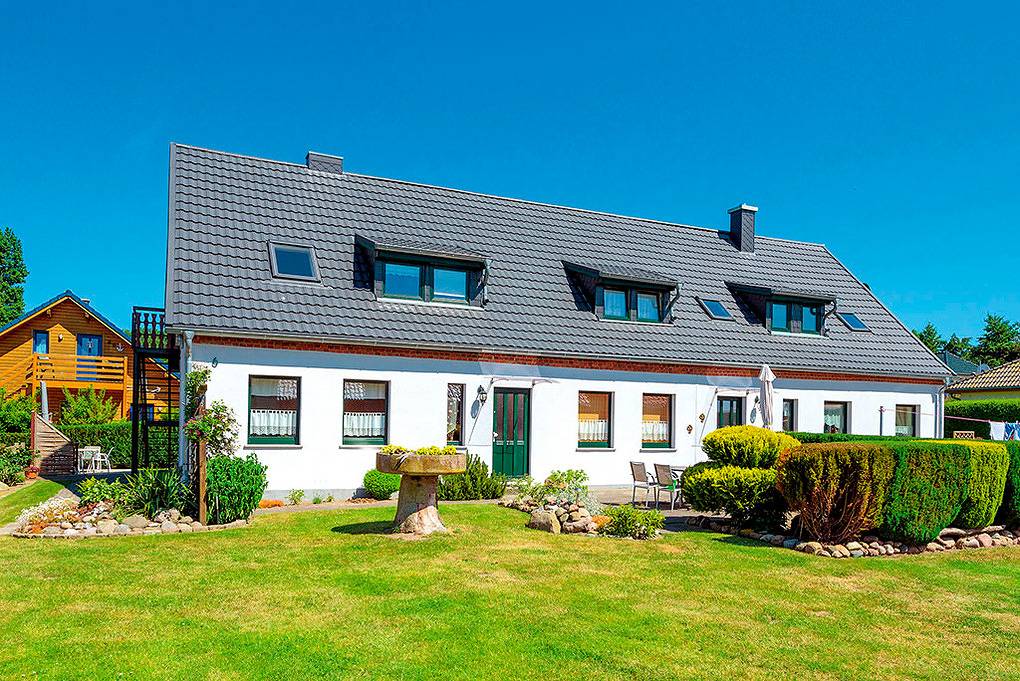 Appartement de vacances entier, Appartement de vacances pour 4 personnes avec jardin in Glowe, Région de Rügen