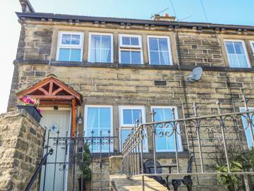 Log Cabin for 3 People in Haworth, West Yorkshire, Photo 1