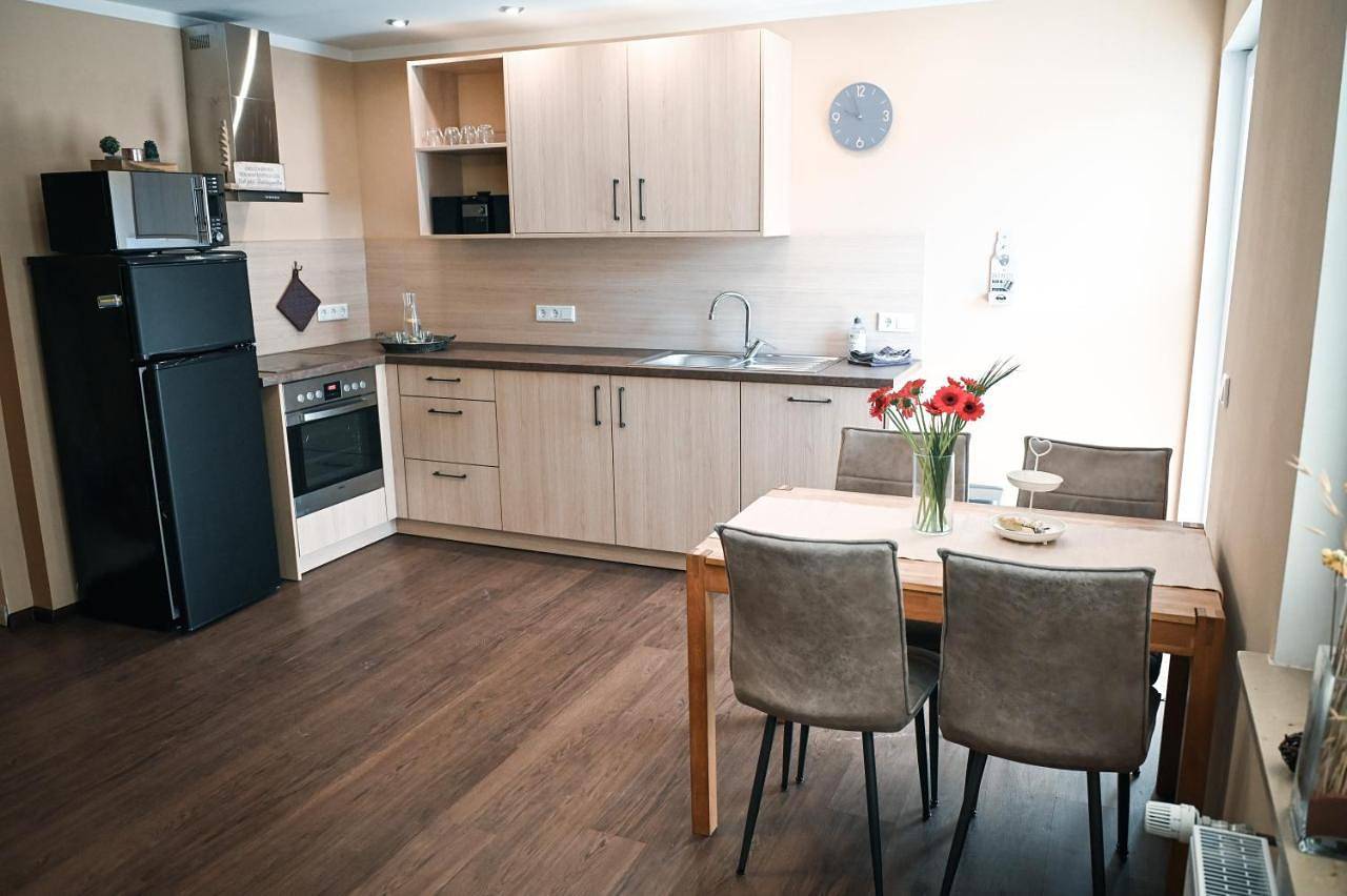 Ganze Wohnung, Fewo Herbst in der Villa Waldrand mit Luxus Bad in Bad Wünnenberg, Nordrhein-Westfalen