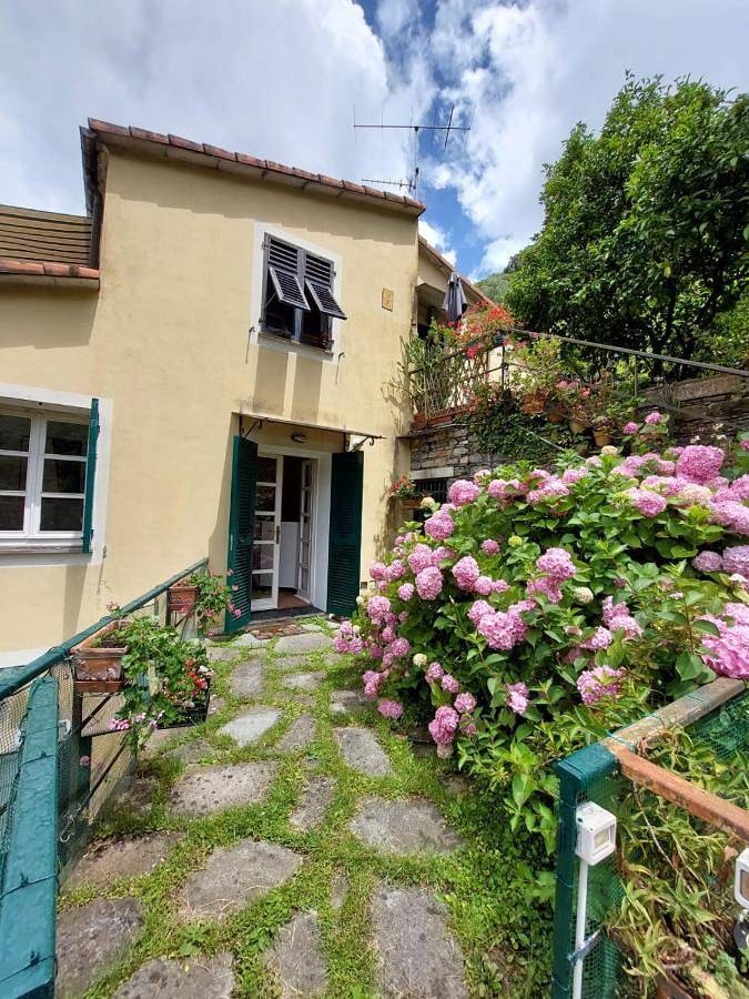 Ferienwohnung für 5 Personen, mit Ausblick und Garten sowie Terrasse - 1