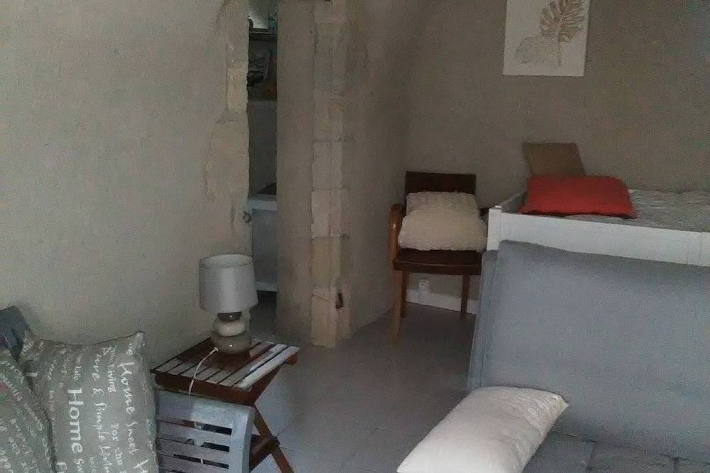 Gîte original et calme in Saint-Amant-Tallende, Parc naturel régional des Volcans d'Auvergne