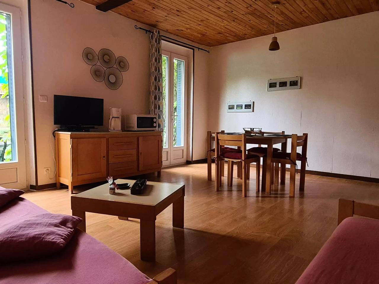 House 4 Persons in La Chabanne, Vichy und Umgebung