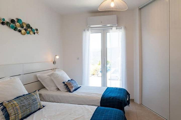 Location de vacances pour 6 personnes, avec jacuzzi ainsi que balcon et jardin à Sainte-Lucie-de-Tallano - 4