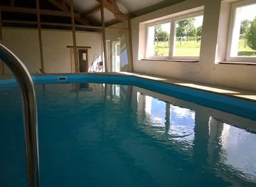 Gîte pour 8 personnes, avec jardin et terrasse dans Mayenne