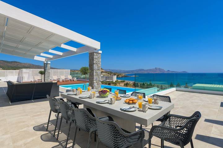 Ferienhaus für 12 Personen, mit Meerblick und Balkon sowie Terrasse und Garten auf Rhodos - 4