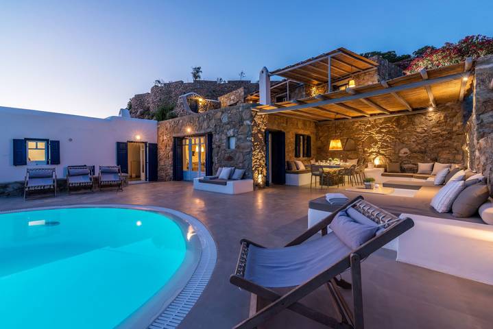 Villa für 19 Personen, mit Meerblick und Balkon sowie Terrasse und Garten auf Mykonos