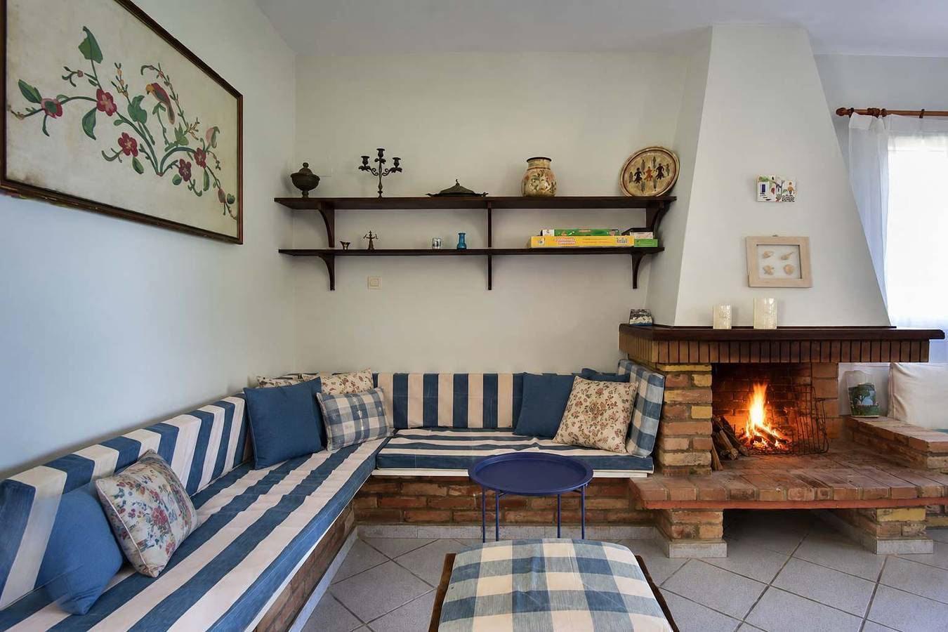 Seafront Cozy Villa - Corfu Homely Getaway in Kavos, Corfu