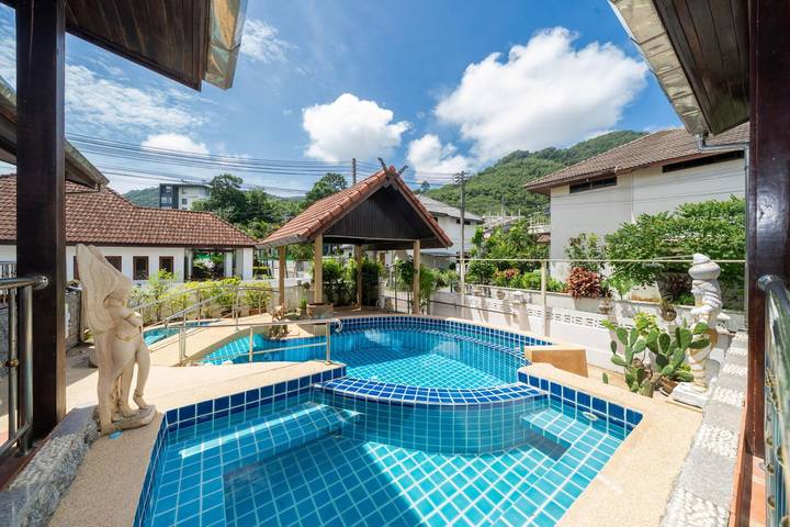 Villa for 6 people, with terrace, child-friendly in Phuket Province