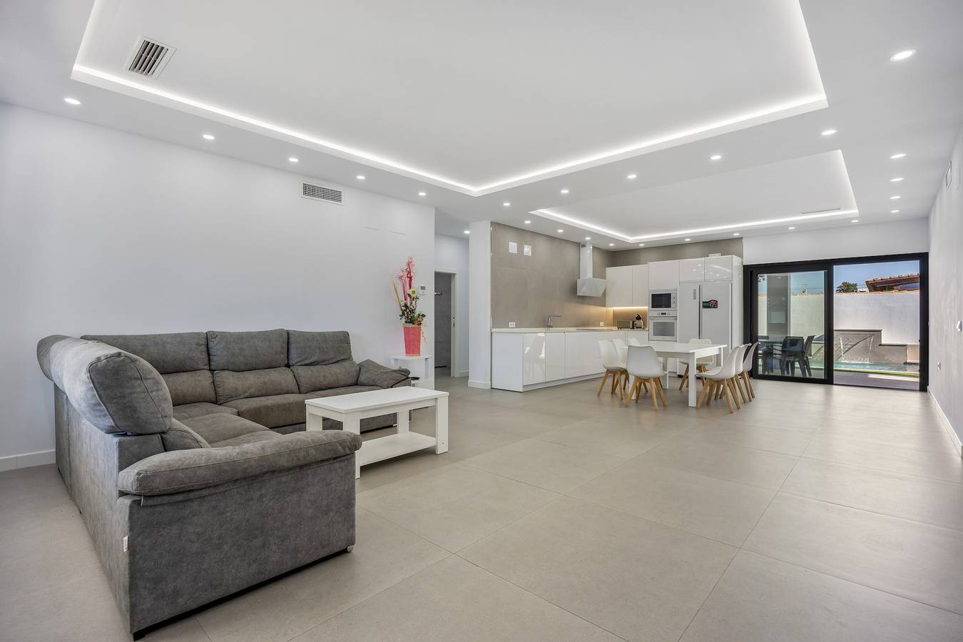 Casa Vacacional 'Private Oasis' con Piscina Privada, Wi-Fi y Aire Acondicionado in Chiclana de la Frontera, Costa de la Luz