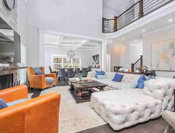 Casa de vacaciones para 16 personas, con jardín además de piscina y jacuzzi - 1