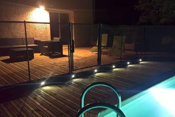 Gîte pour 6 personnes, avec terrasse et jardin à Chassiers
