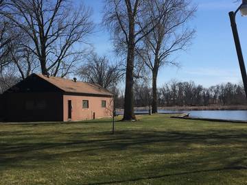 Log Cabin for 3 People in Wisconsin, USA, Photo 2